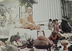 Ceremony with offerings of food at the temple